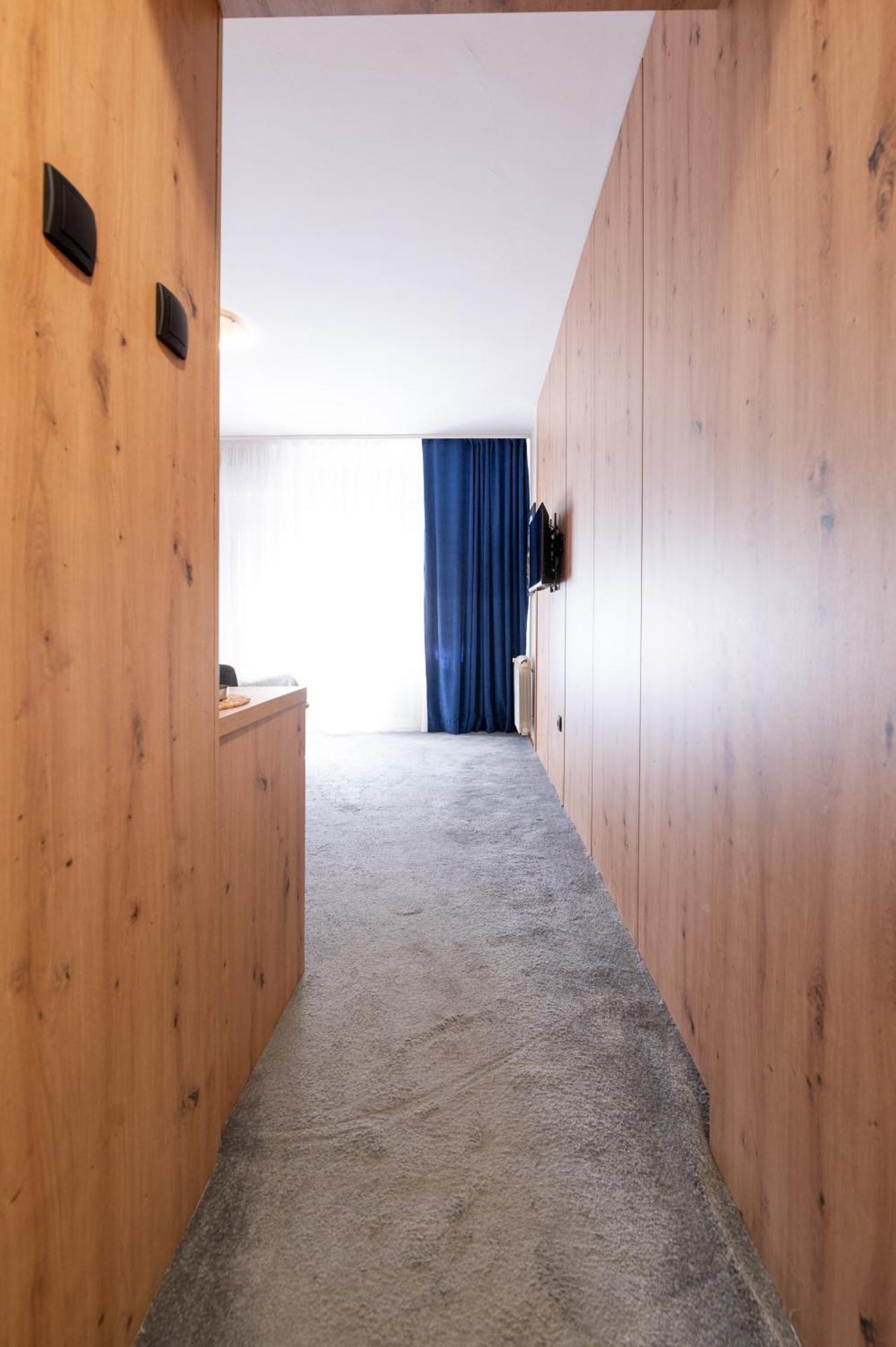 Central Belgrade Apartments Free Parking