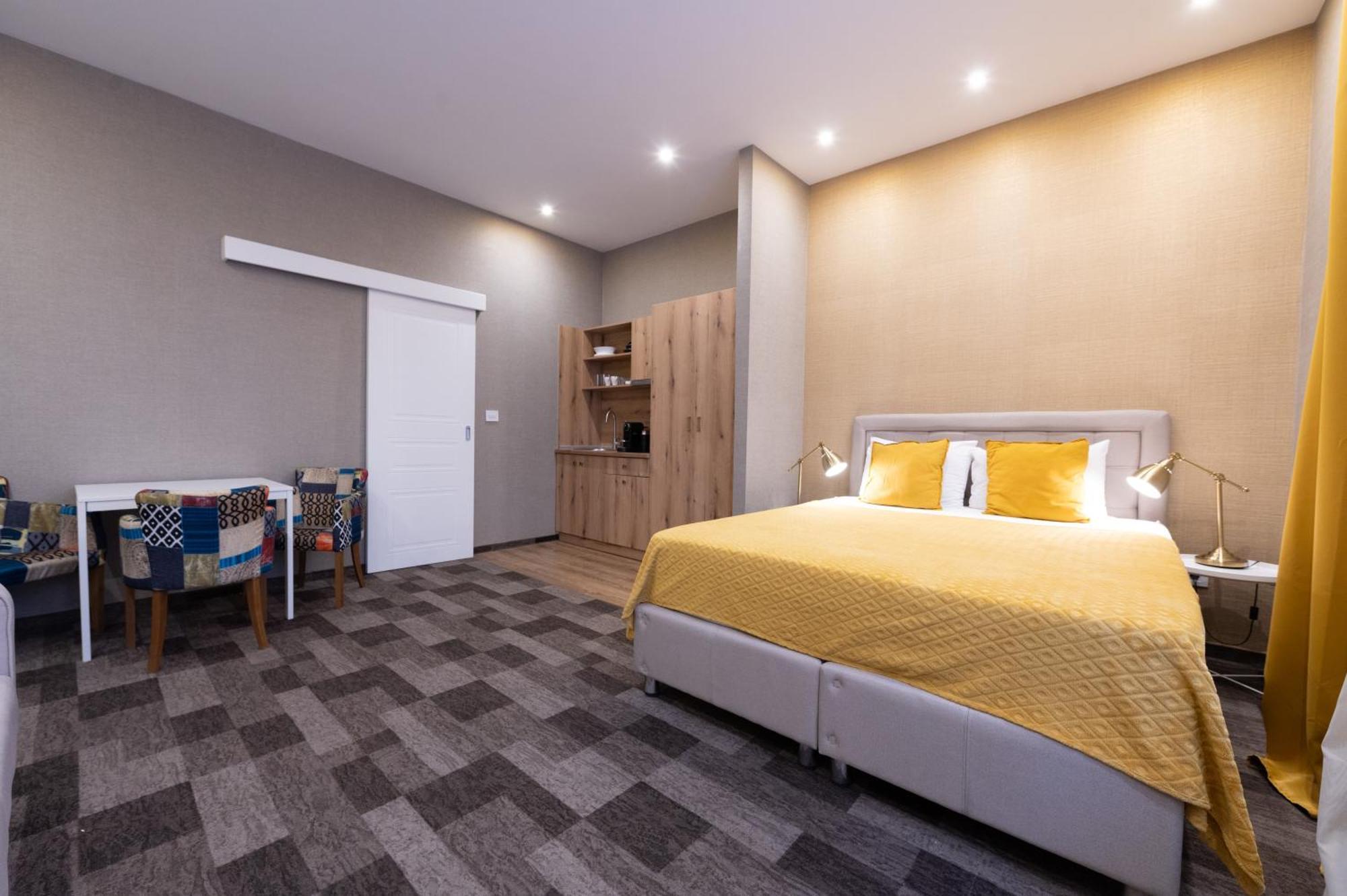 Central Belgrade Apartments Free Parking Apartment